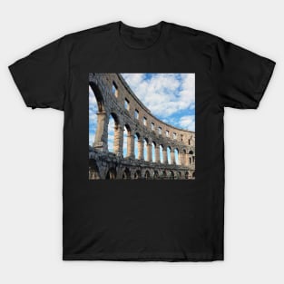 Pula amphitheatre, Croatia T-Shirt